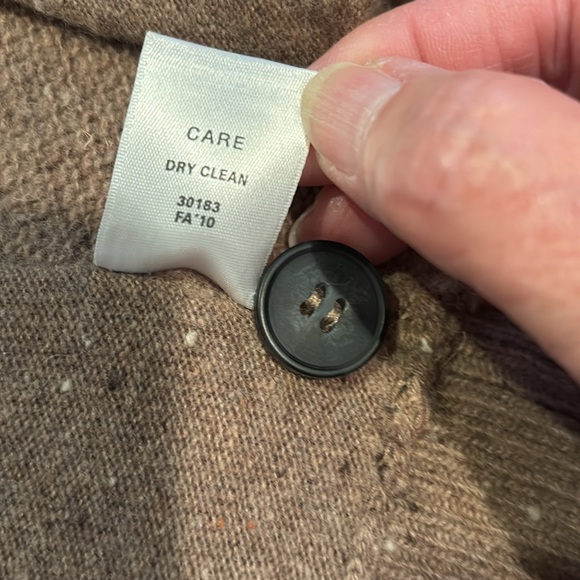 NWOT - Wallace cashmere, Lambs wool cardigan. Size Medium. - Picture 14 of 14